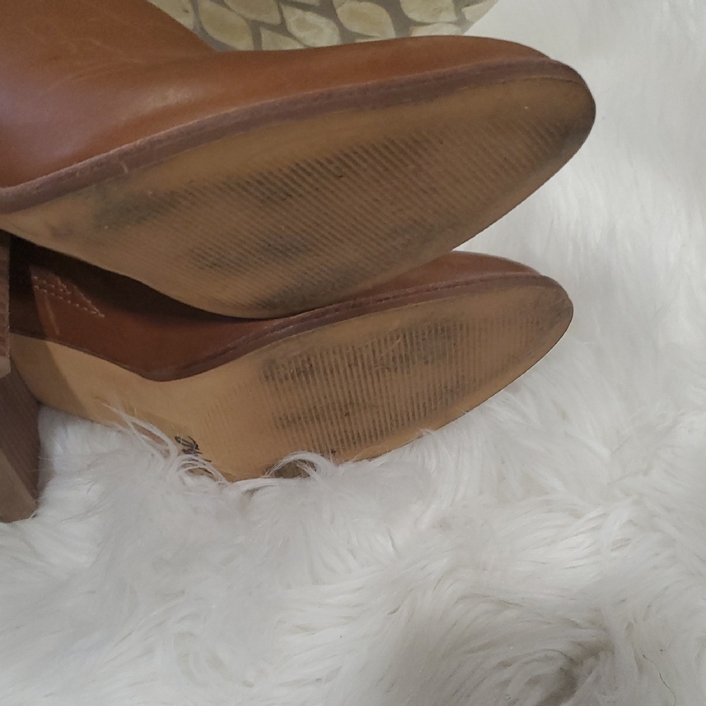 Madewell Classic Brown Leather  Slip-On Loafers - Picture 5 of 13